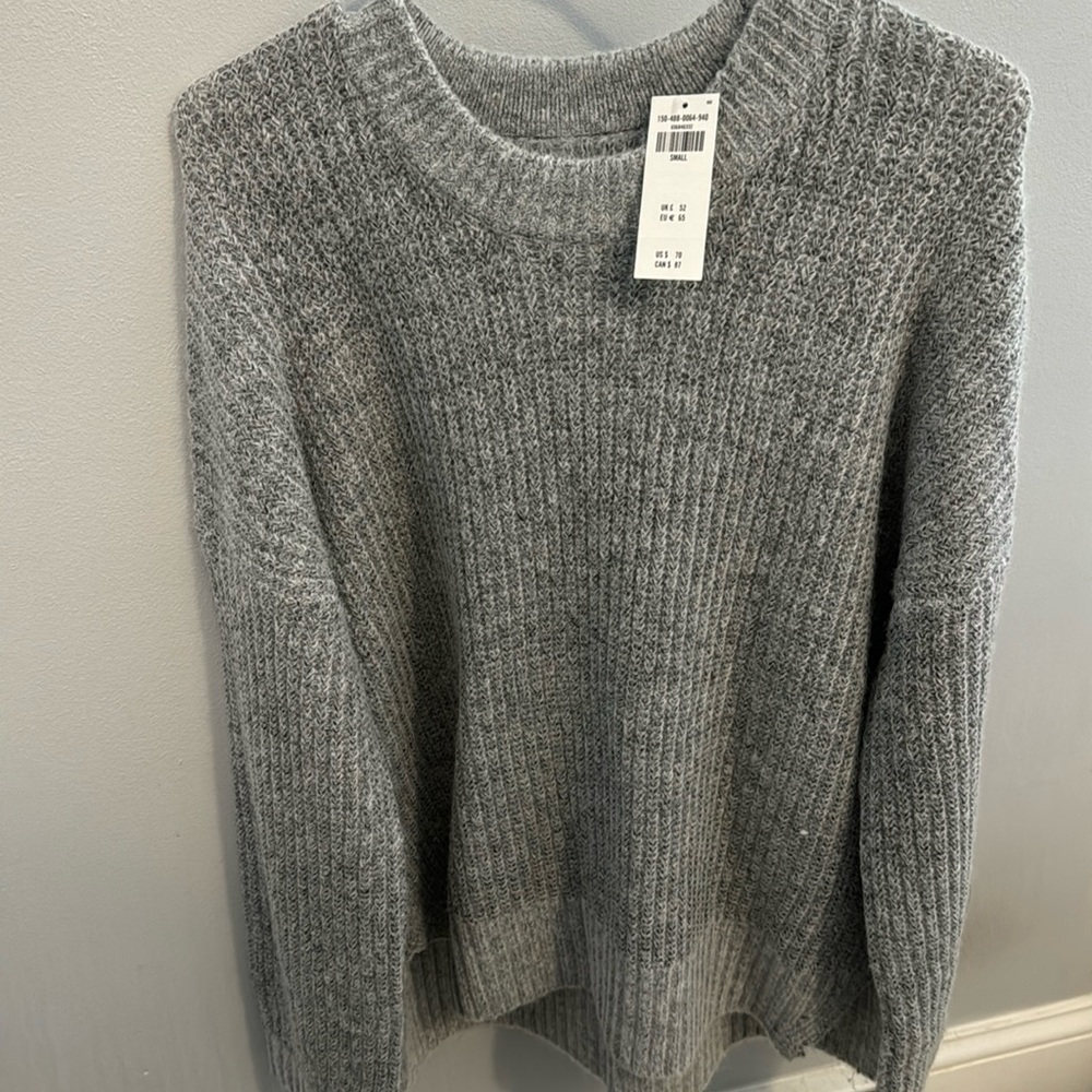 Brand new A&F sweater